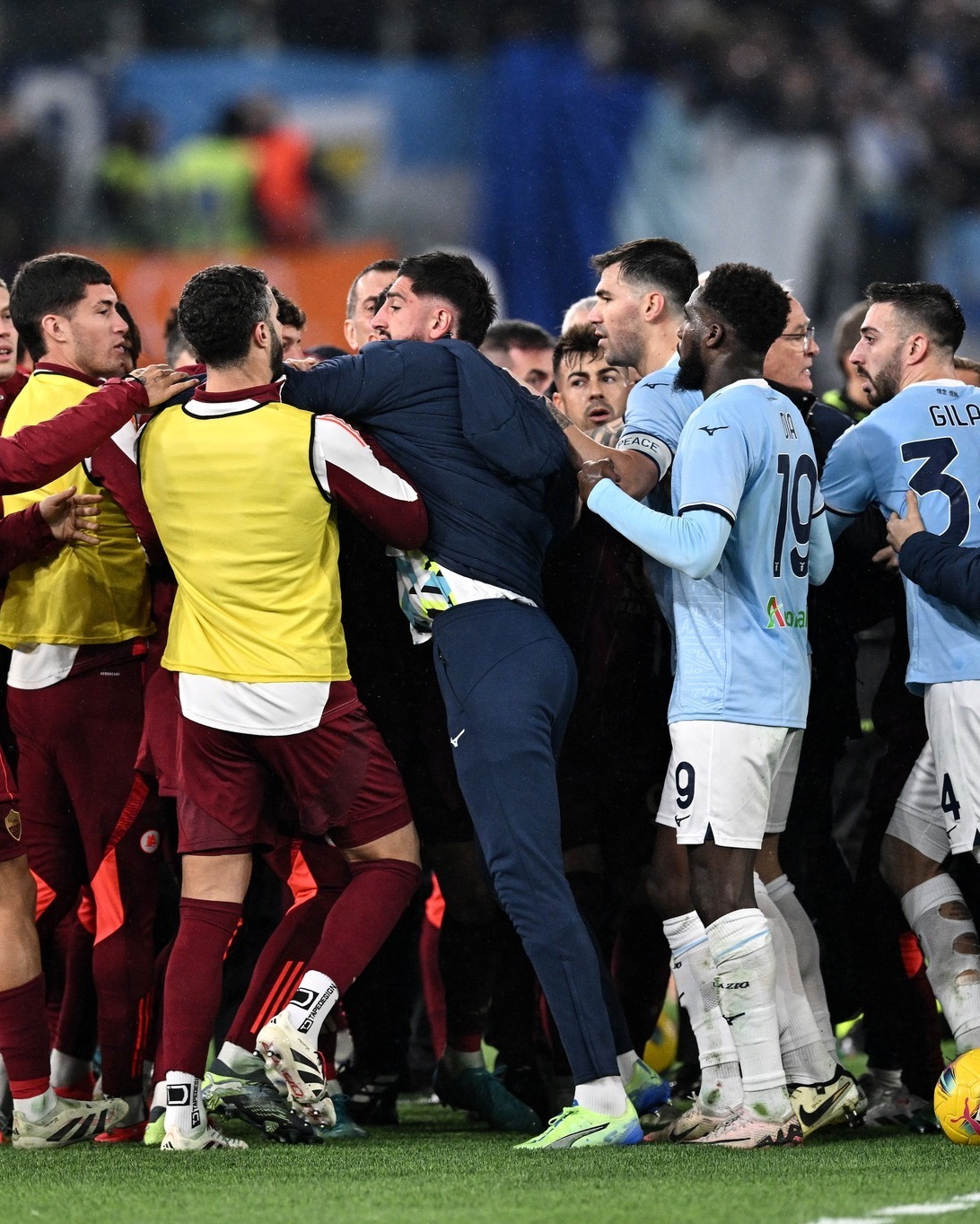 热门球队实力抢眼，欧洲预选赛首轮焦点战的简单介绍