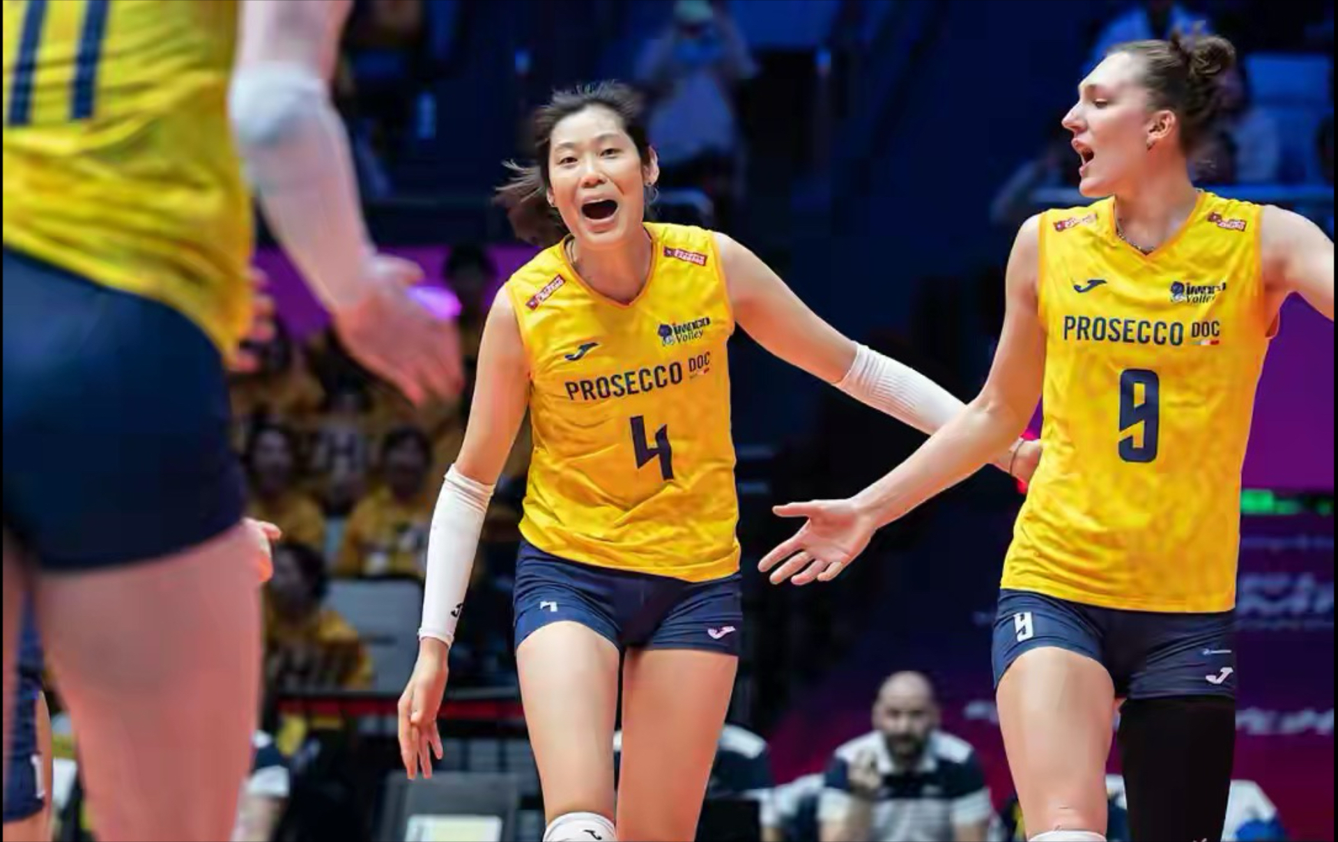 开云体育课程-场上对决惊心动魄，球员斗志昂扬拼尽全力的简单介绍