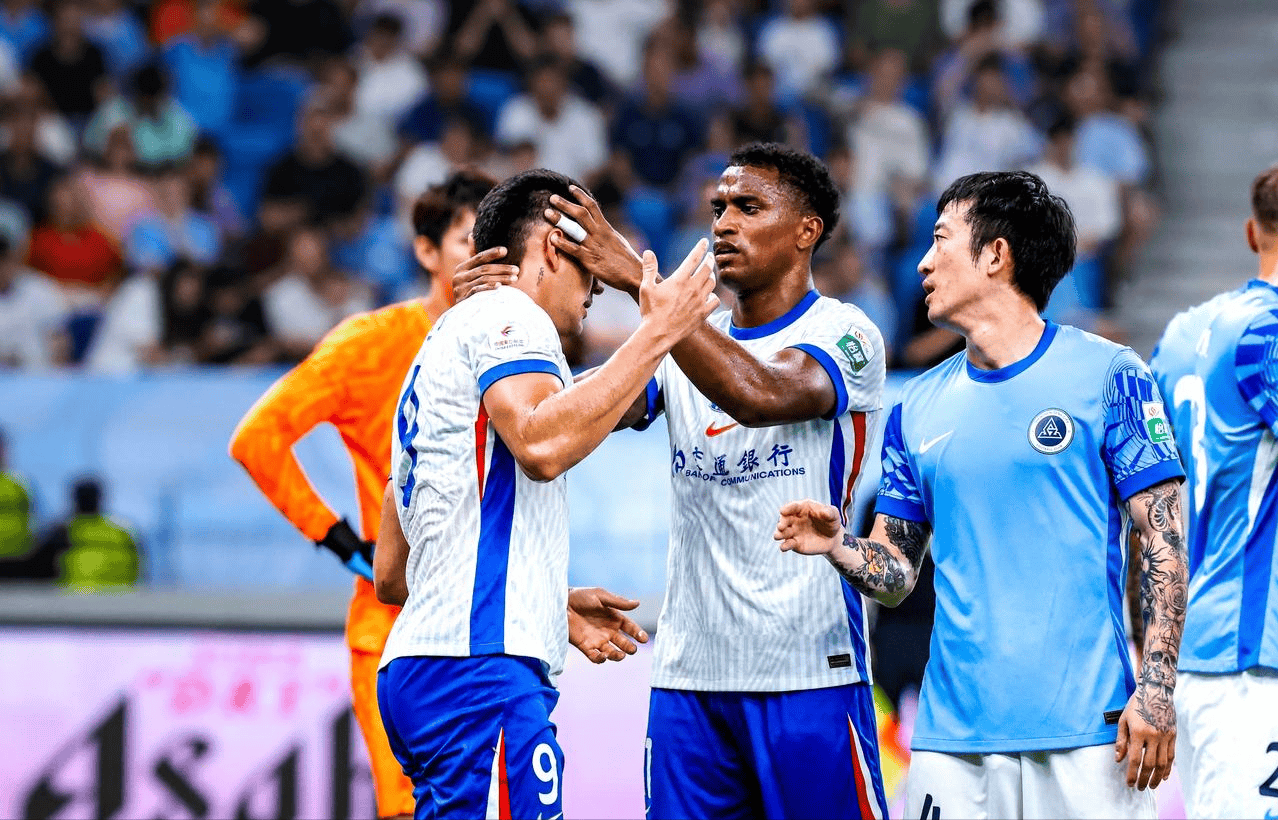 包含申花主场不敌富力，遭遇联赛两连败的词条