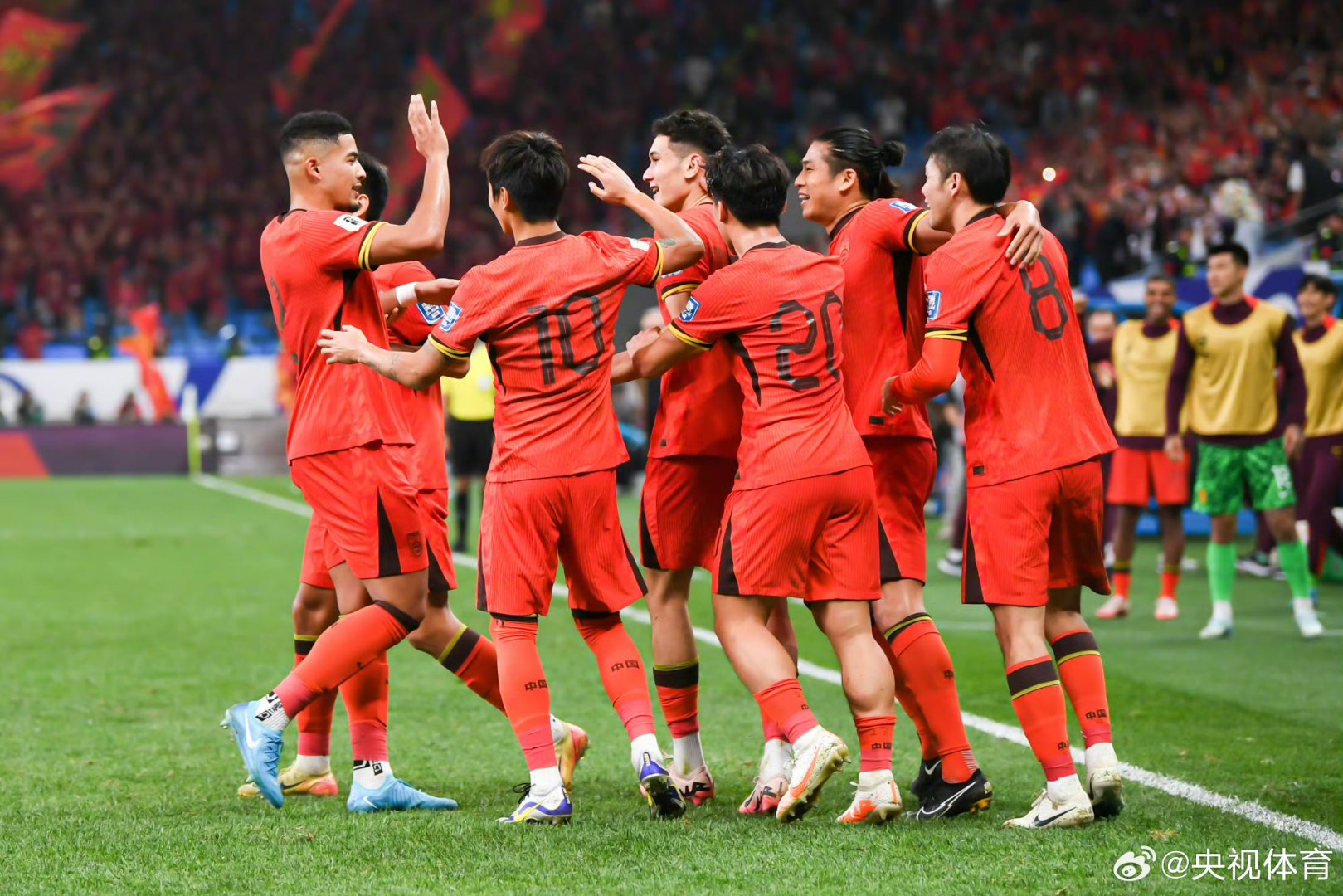 亚洲足球强队排名傲视群雄，争夺亚冠冠军大战
