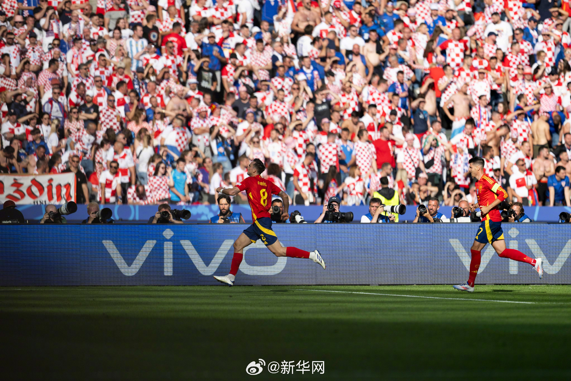 瓦伦西亚门将瓦伦西亚扑出点球帮球队取胜的简单介绍