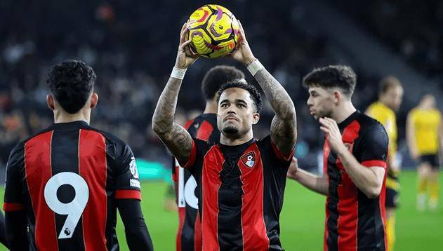 曼联客场对决伯恩茅斯双方实力相当