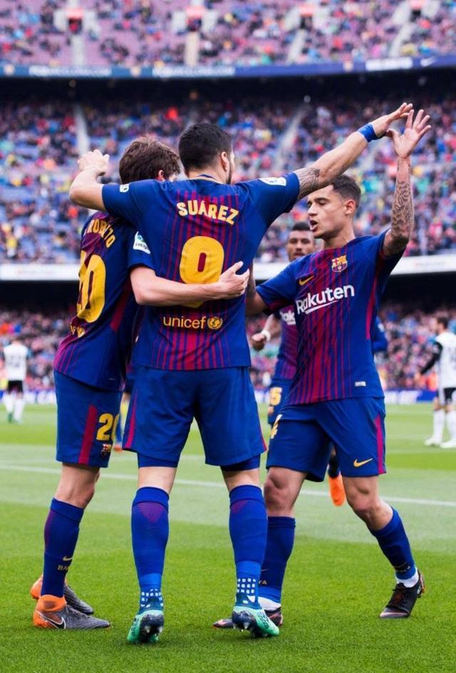 包含拉齐奥击败劲敌，积分追平积分榜第二的词条